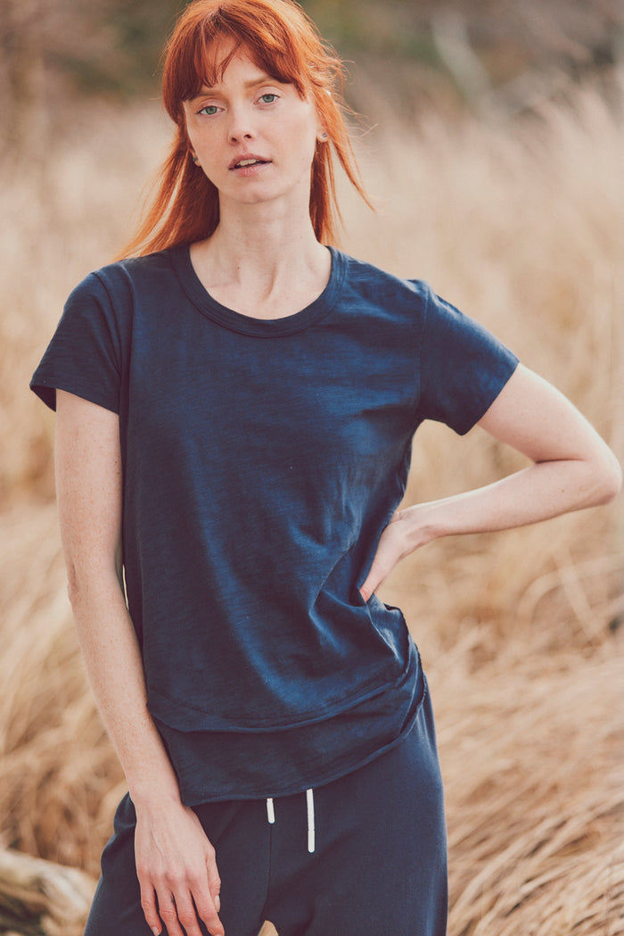 Daisy Ruffle Bottom Tee