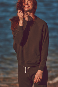 Dune Solid Crewneck