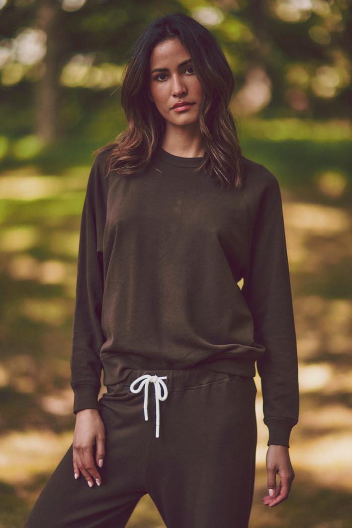 Dune Solid Crewneck