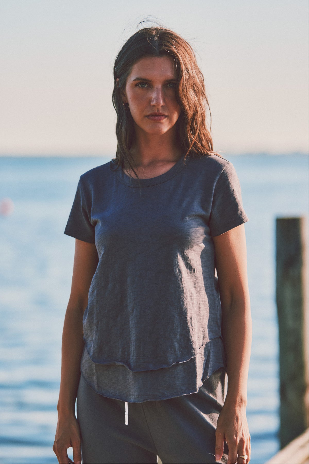 Daisy Ruffle Bottom Tee