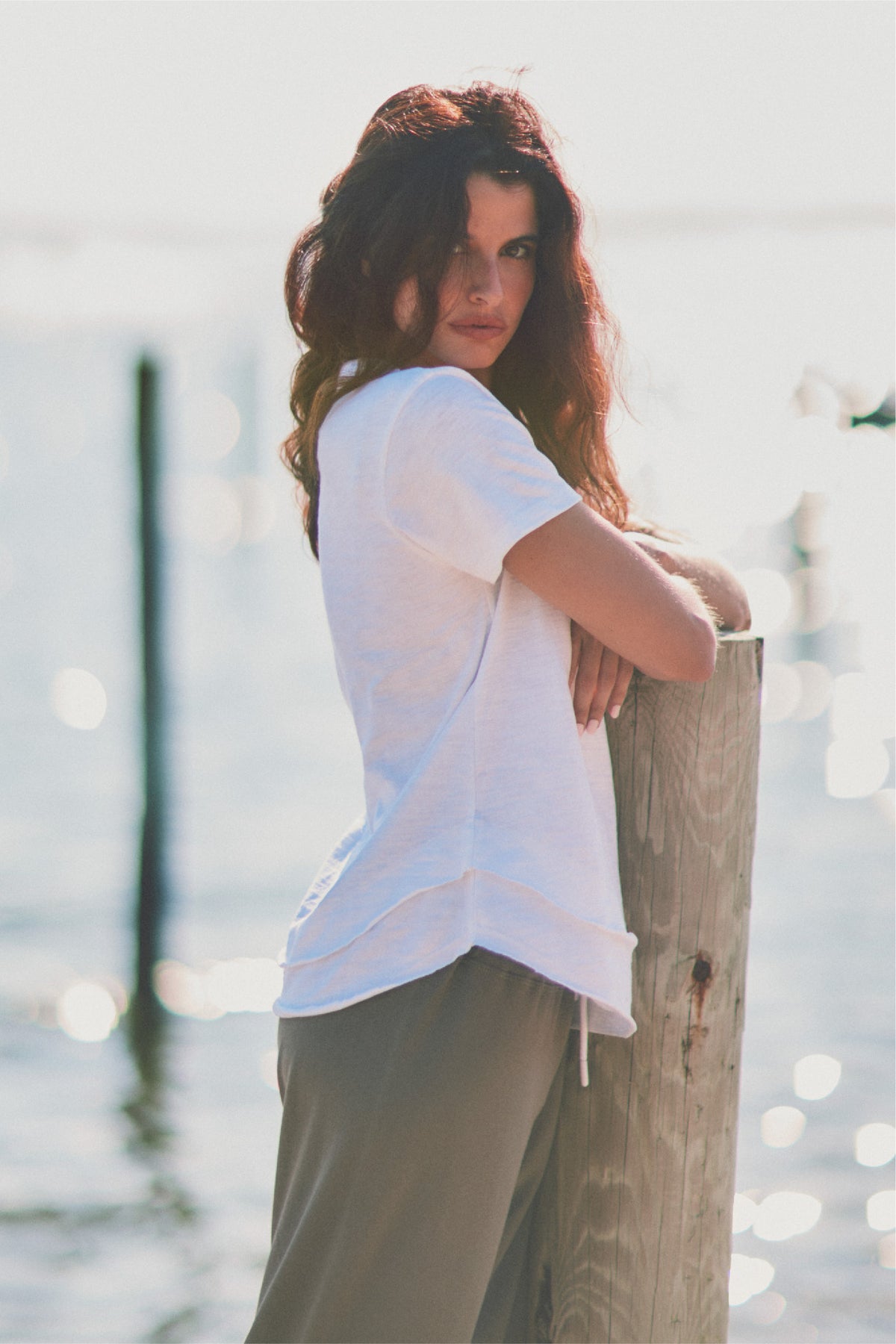 Daisy Ruffle Bottom Tee