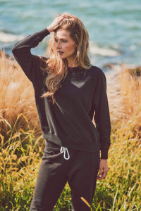 Dune Solid Crewneck