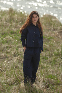 Laurel Button Down