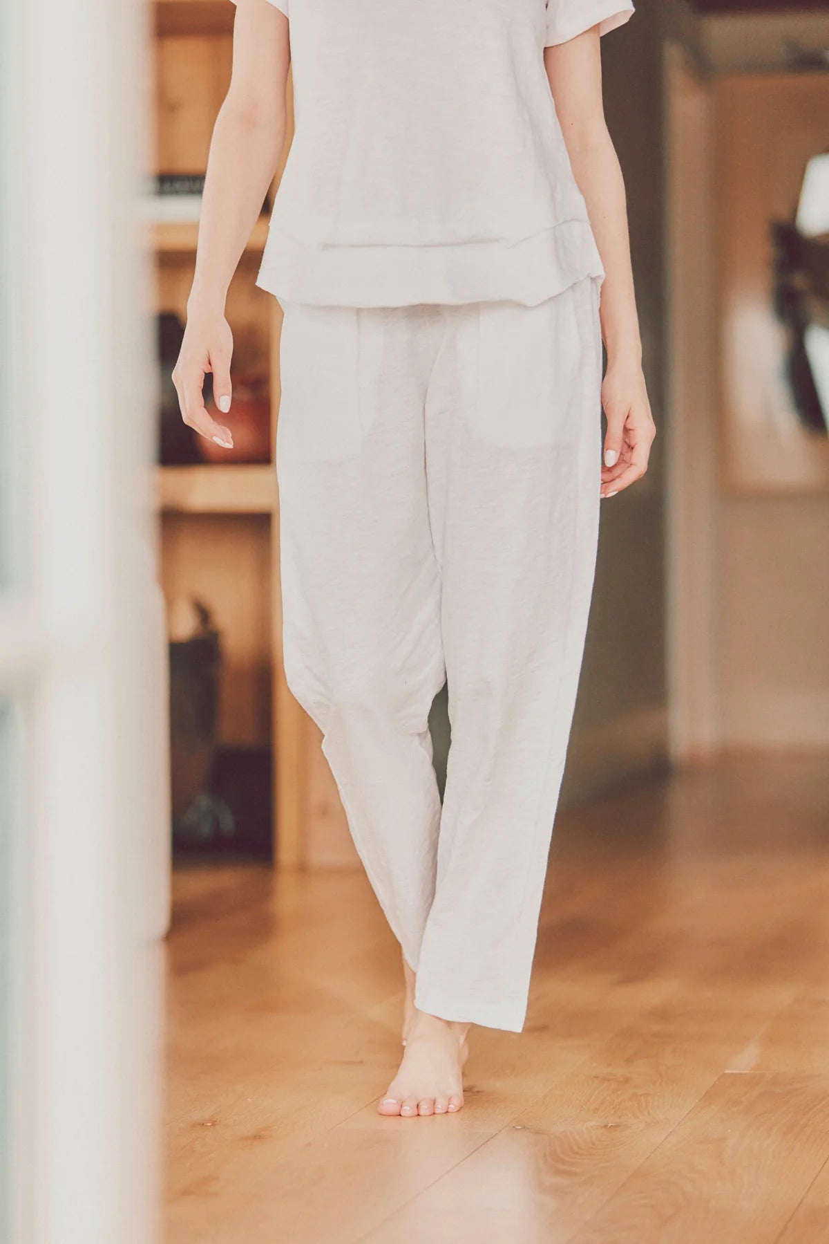 model wearing neutral sunset pants